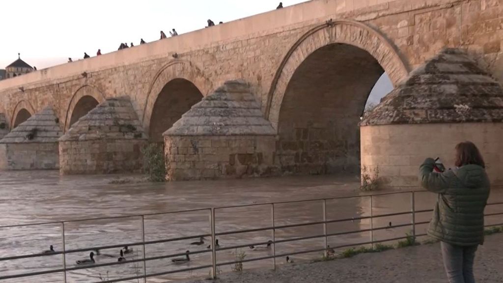 Mejoran los embalses andaluces: el Guadalquivir duplica su caudal y mantiene la alerta naranja