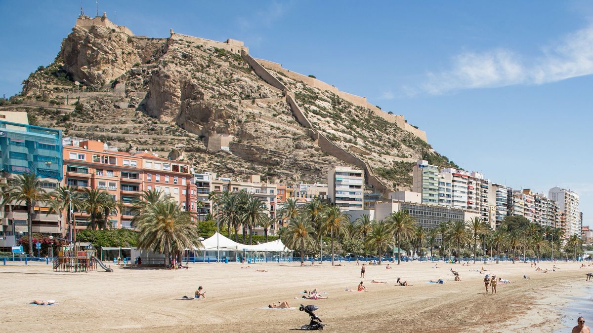 El precio de la vivienda en Alicante sube más del doble que la media nacional