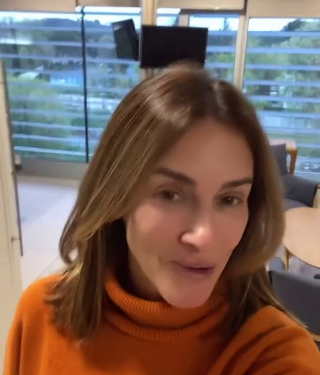 Elena Rodríguez, en el hospital, lista para pasar por quirófano