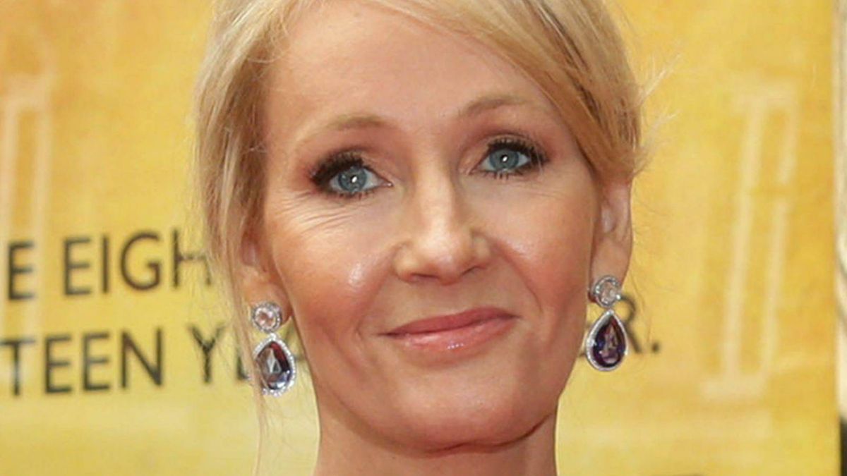 J.K. Rowling lanza un órdago al gobierno escocés y lo gana en su cruzada en favor del sexo biológico