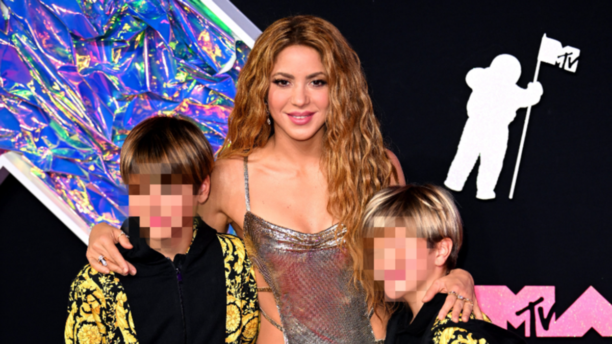 Shakira junto a sus hijos, Sasha y Milan.