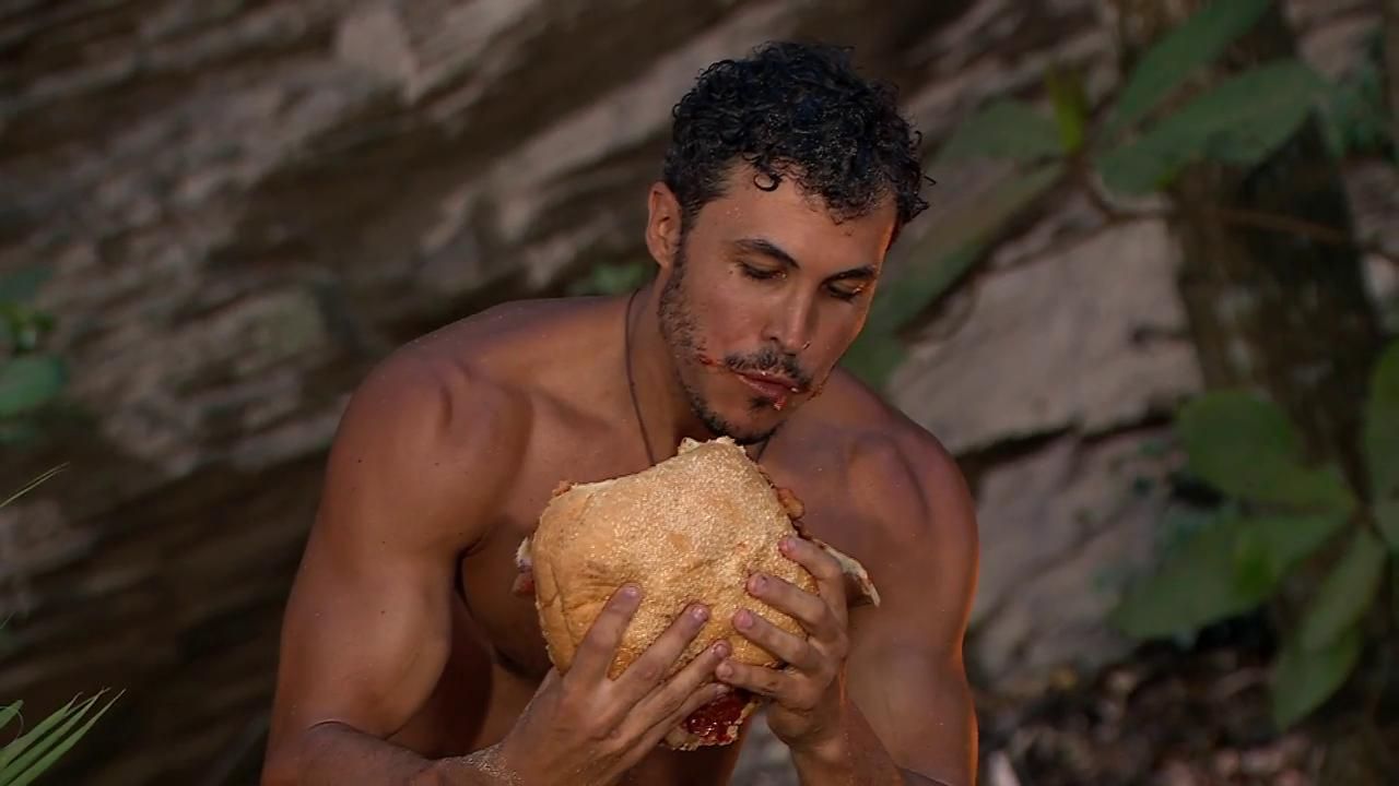 Kiko Jiménez, ganador del test de cultura frente a Laura y Kike