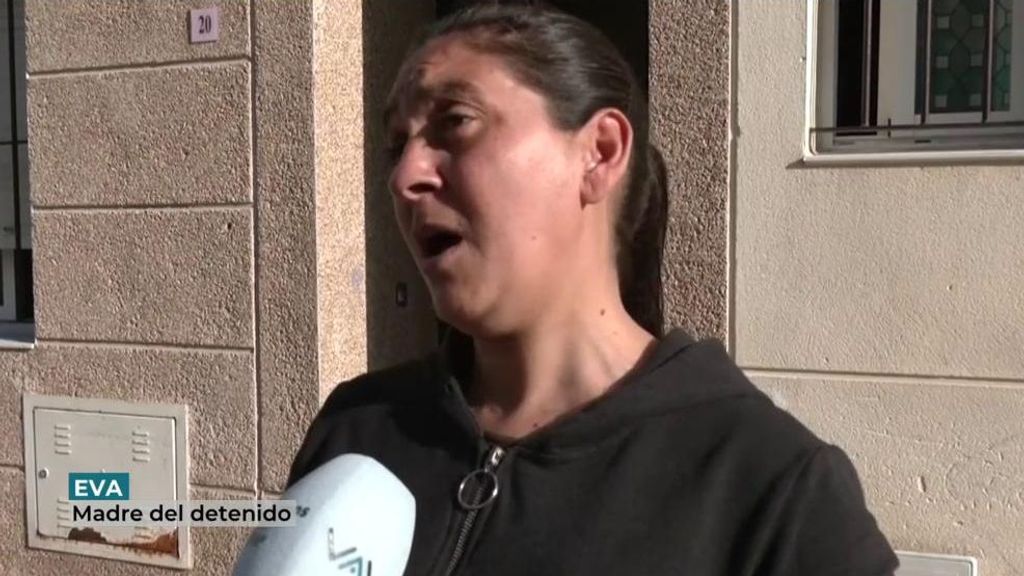 La madre del detenido por la muerte del asesino de su padre en Huelva: "Mi niño está mal y yo no tengo palabras"