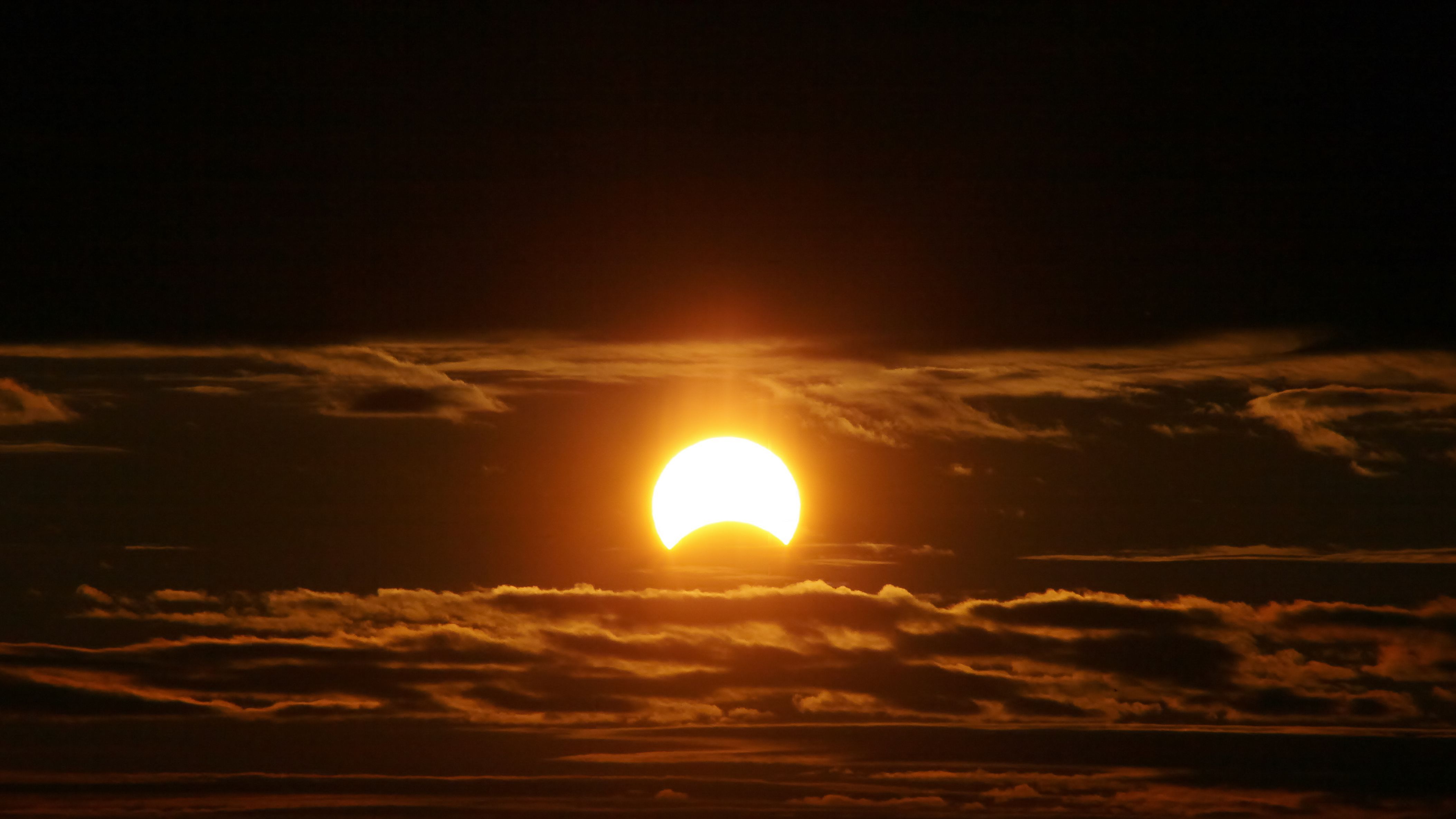 Eclipse total