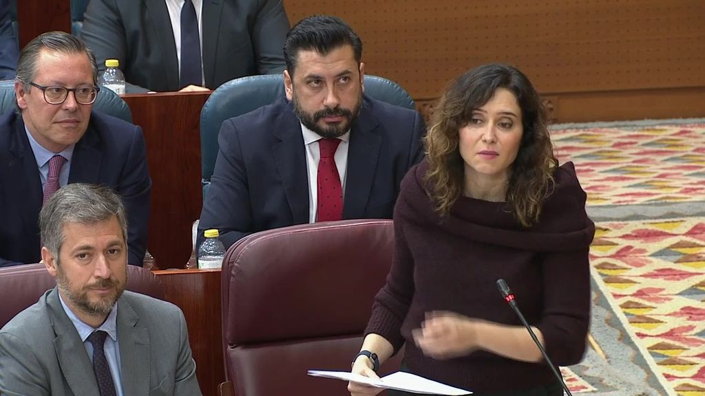 Isabel Díaz Ayuso a la oposición en la Asamblea de Madrid: "Aquí se forman tramas condos de pipas"