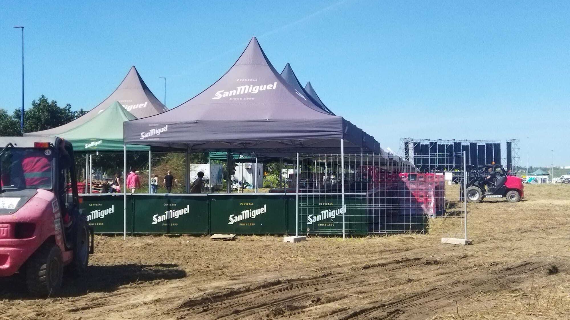 La superbarra de 170 metros de largo que han instalado los bilbaínos en su 'fan zone'