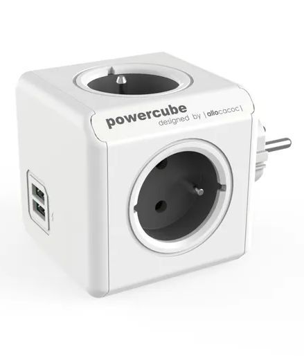 Cubo de cuatro cargas