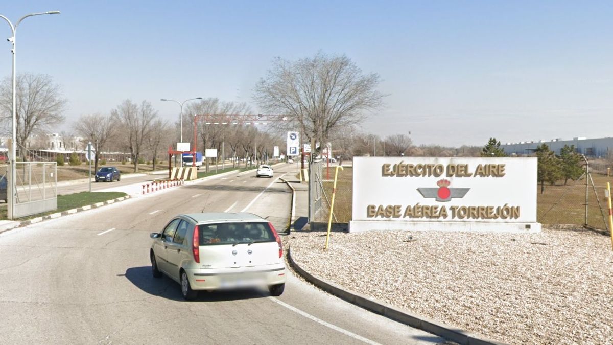 Entrada a la Base Aérea de Torrejón de Ardoz (Madrid)