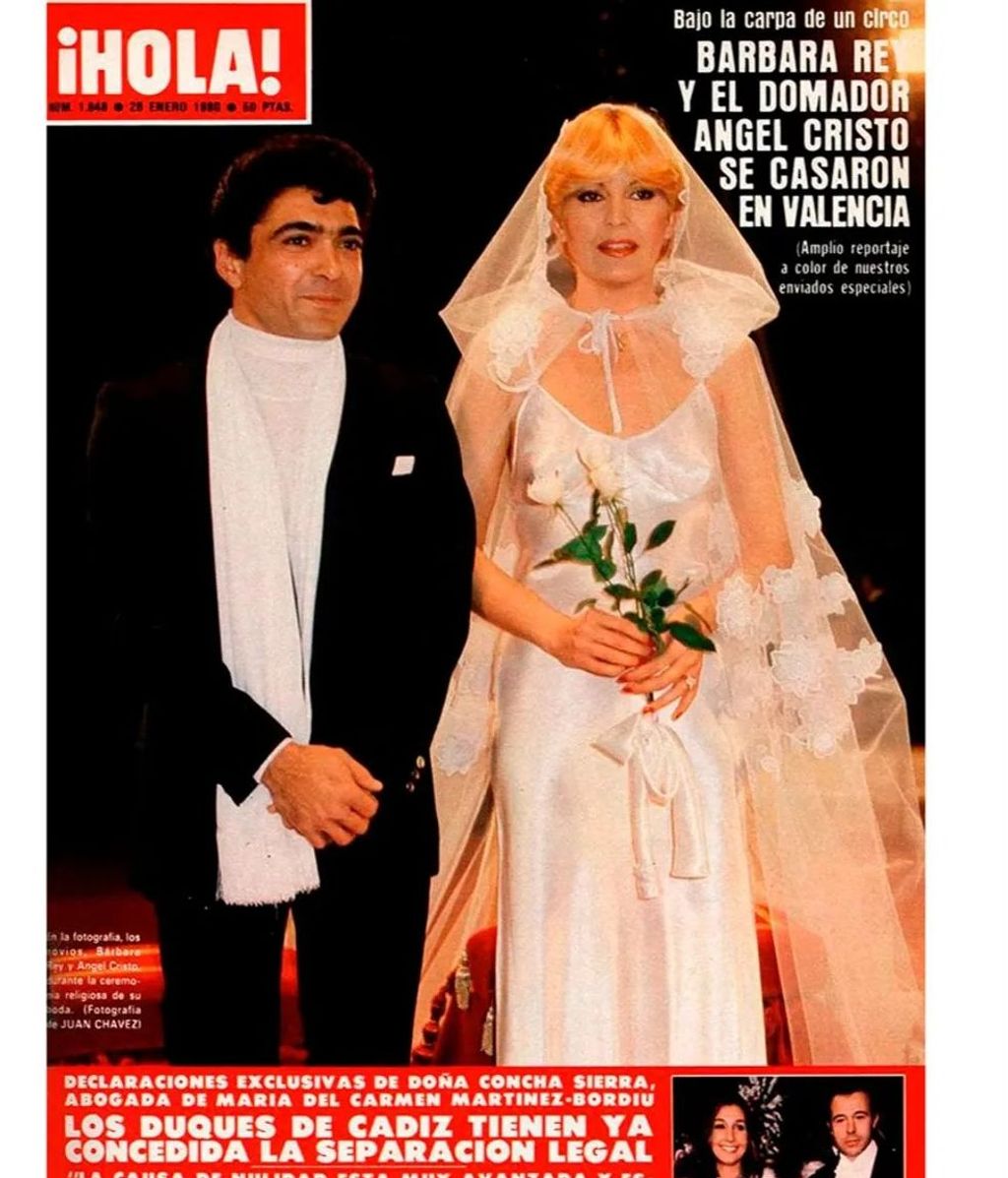 La boda de Bárbara Rey y Ángel Cristo en la portada de ¡Hola!