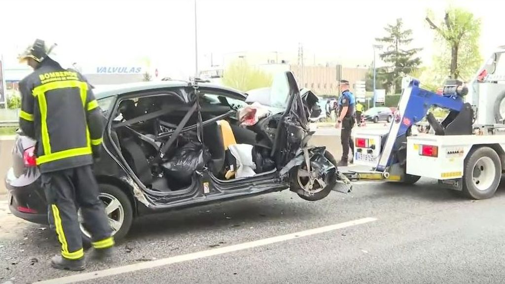 El brutal accidente de tráfico en el que han muerto tres jóvenes en Leganés: hay otras dos víctimas en estado muy grave