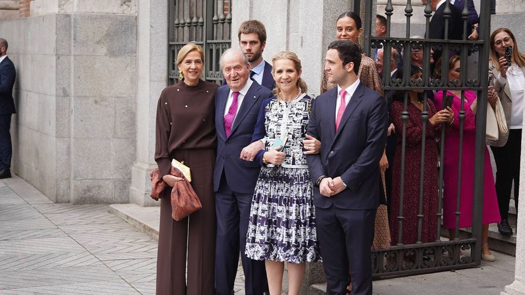 Juan Carlos I, las infantas Elena y Cristina, Victoria Federica y Juan Froilán de Marichalar y Borbón
