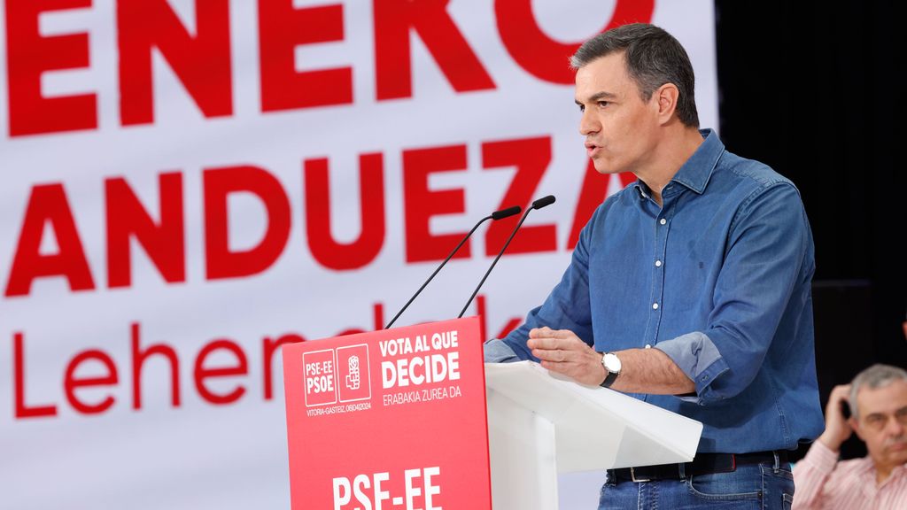 Pedro Sánchez, indignado con las leyes "antimemoria" de los "gobiernos reaccionarios" de PP y Vox