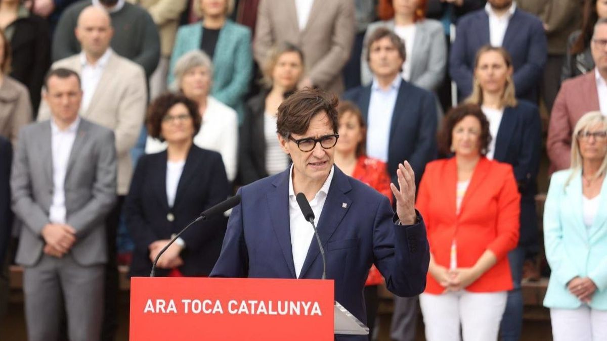Salvador Illa promete una Generalitat "por encima de partidos y de ideologías"