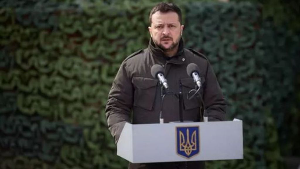 Volodímir Zelenski abre la puerta al endeudamiento de Ucrania para comprar armamento