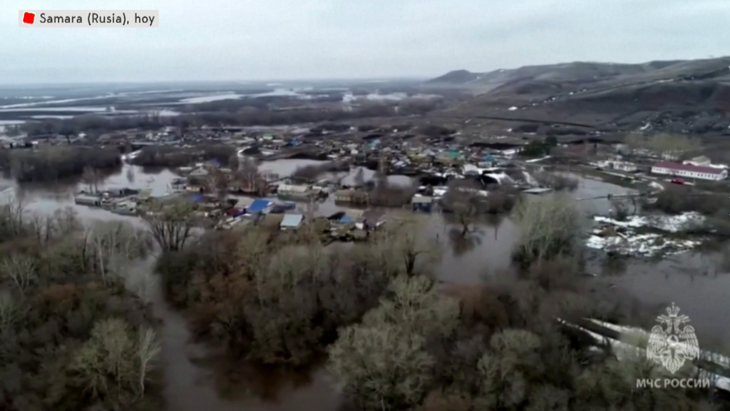 Inundaciones en el sur de Rusia, más de 4.200 evacuados: el servicio eléctrico interrumpido en 12 localidades