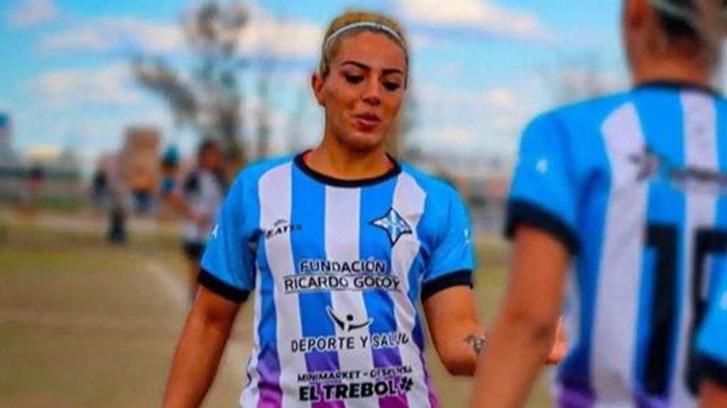 Florencia Guiñazú, futbolista argentina, muere asesinada por su marido, que dejó una nota tras suicidarse: “Los niños están solos”