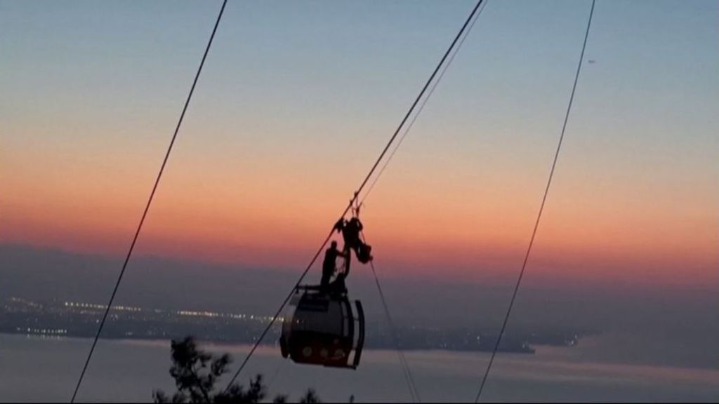 Un muerto y 17 heridos por un accidente de teleférico en Turquía