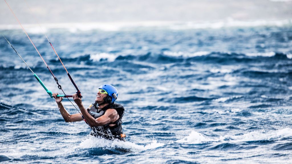 Barack Obama aprendió a hacer kitesurf en la isla