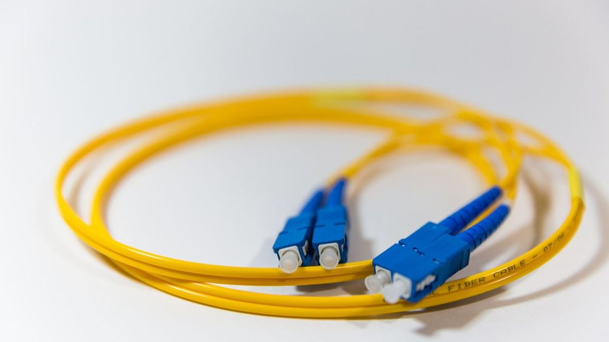 Apagón del ADSL el próximo 19 de abril: ¿qué pasa si no llega la fibra óptica a mi municipio?