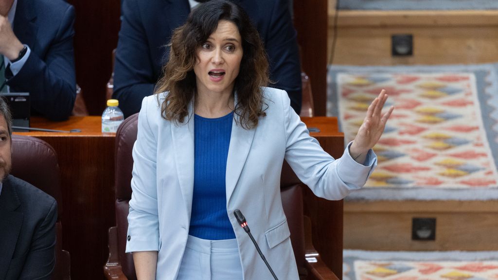 Alta tensión en la Asamblea de Madrid por el presunto fraude fiscal de la pareja de Isabel Ayuso: “No manipulen”