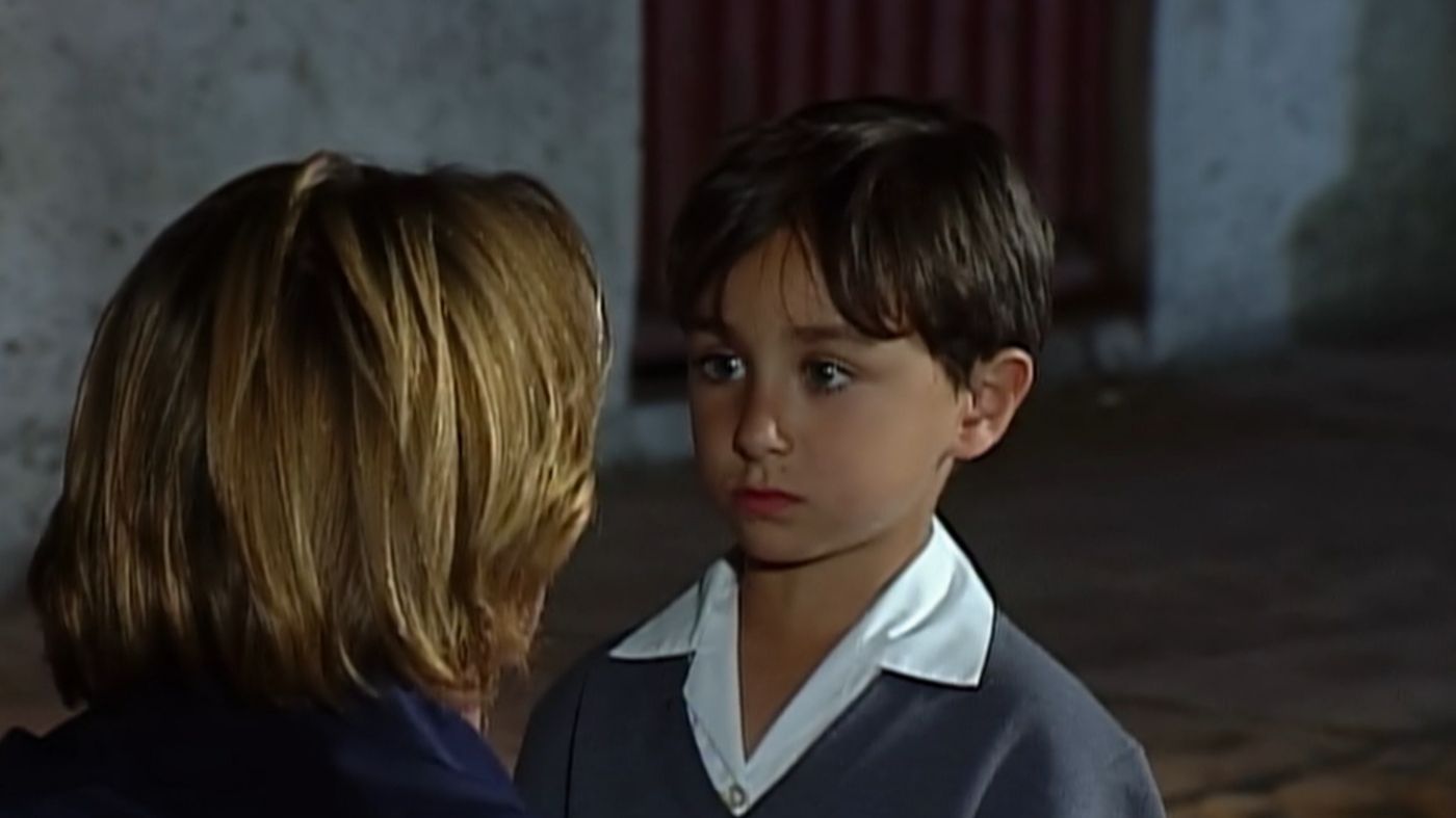 Ver Capítulo 28 x Temporada 1 completo online </p>
<p> Bajo la misma piel
