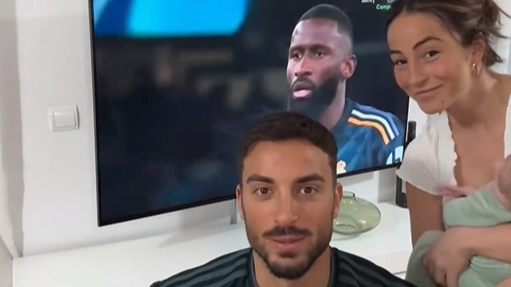 La celebración de Borja por la victoria del Real Madrid con Luca, su hijo en común con Ana