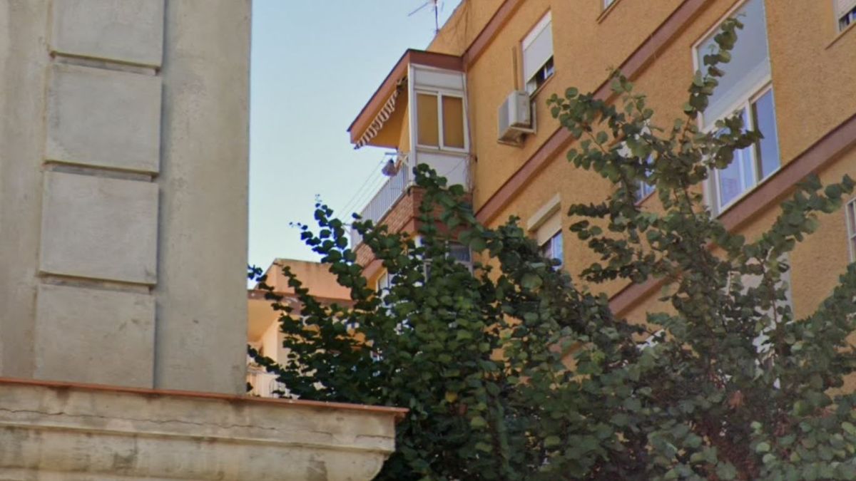 Muere un joven de 27 años en Fuengirola: saltó de una ventana a otra tras olvidarse las llaves en casa y cayó al vacío