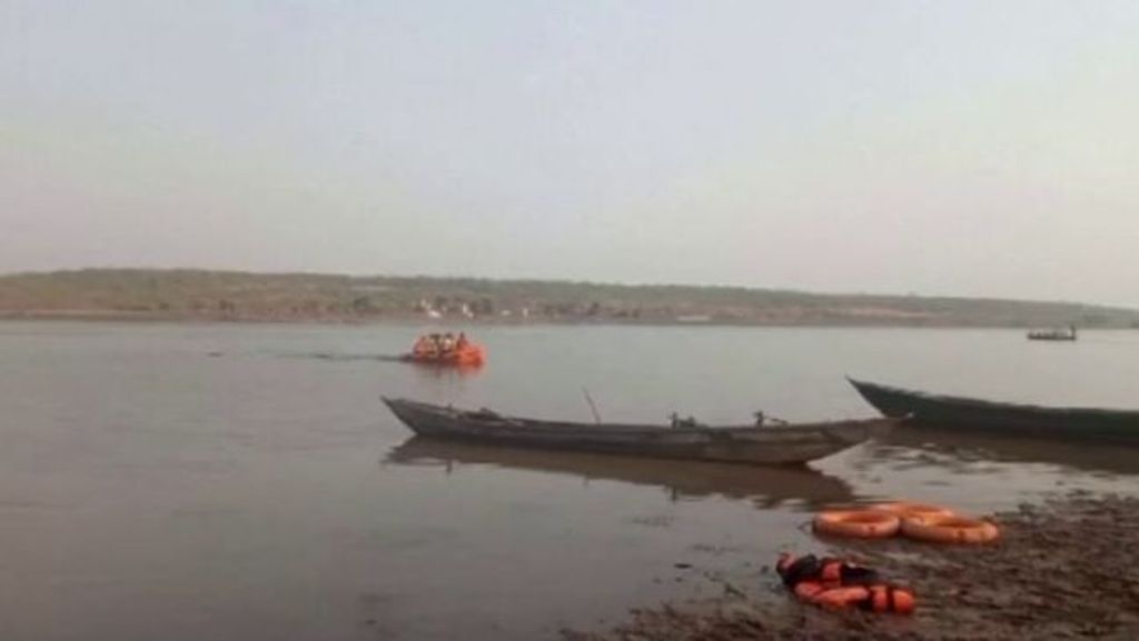 El hundimiento de un barco en un río de la India causa siete muertos, tres de ellos niños