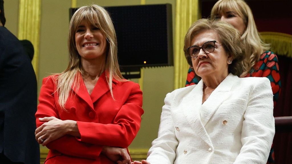 Begoña y Magdalena, la madre y la mujer de Pedro Sánchez