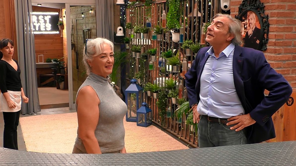 Tomás y Conchi durante su cita en 'First Dates'