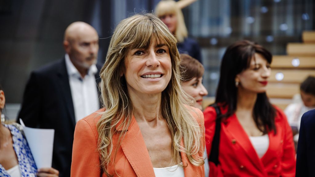 Un juzgado de Madrid abre diligencias contra Begoña Gómez, esposa de Pedro Sánchez, por tráfico de influencias