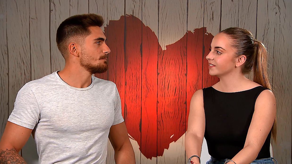 Víctor y María durante su cita en 'First Dates'