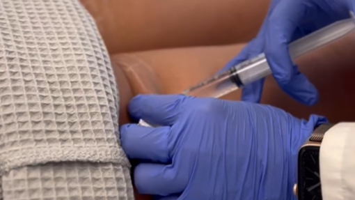 Isa Pantoja se somete a un retoque para acabar con la banana subglútea