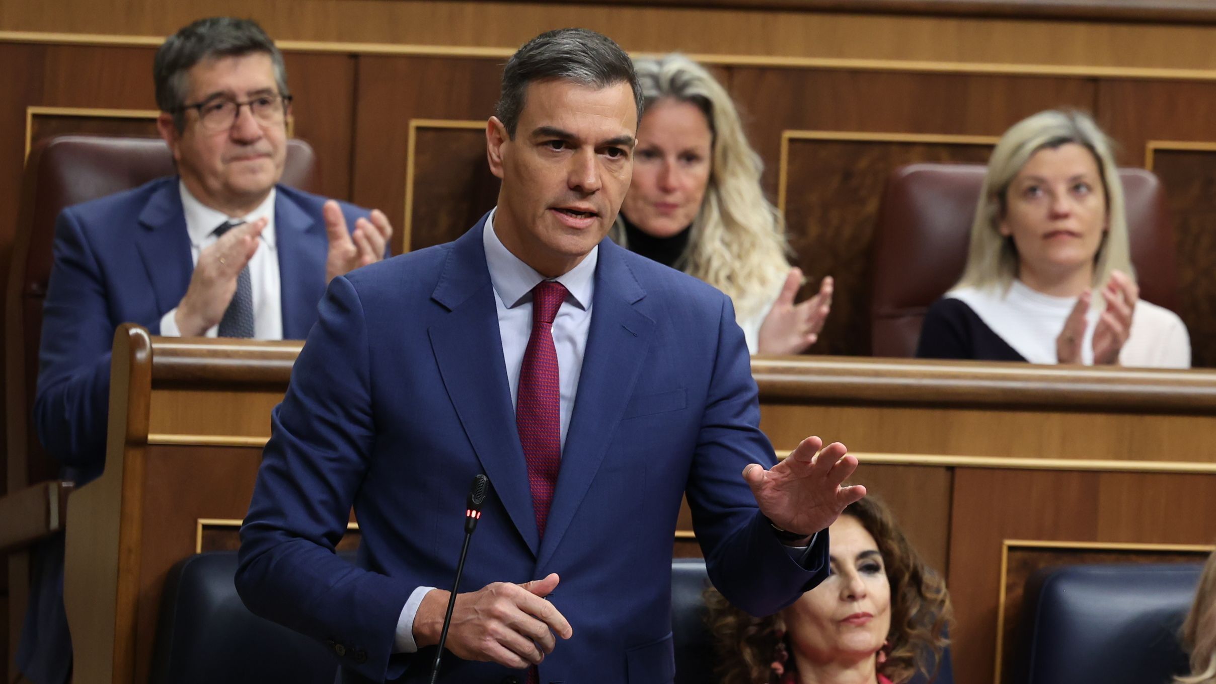 El CIS realiza una encuesta sobre la carta de Pedro Sánchez