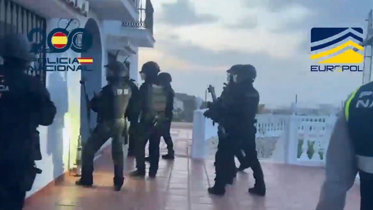 Operativo policial en Benalmádena, Málaga