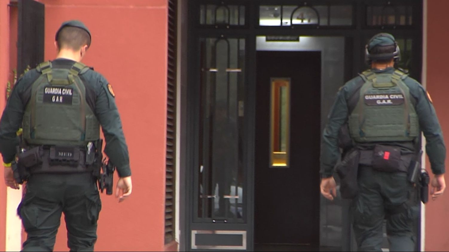 Detenidos una decena de miembros de una banda latina por tráfico de drogas, robos y estafas