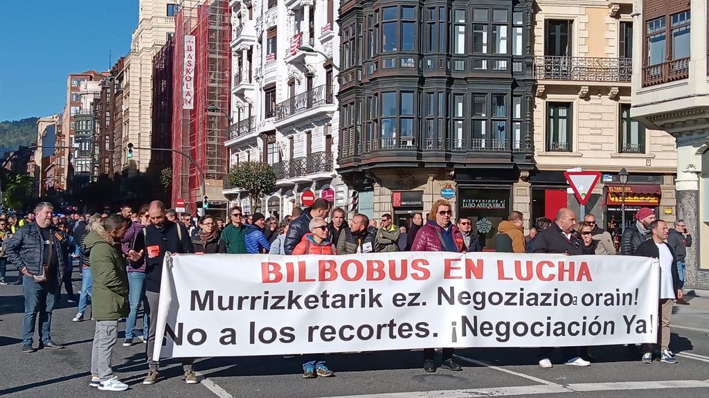 Manifestación de trabajadores de Bilbobus en Bilbao