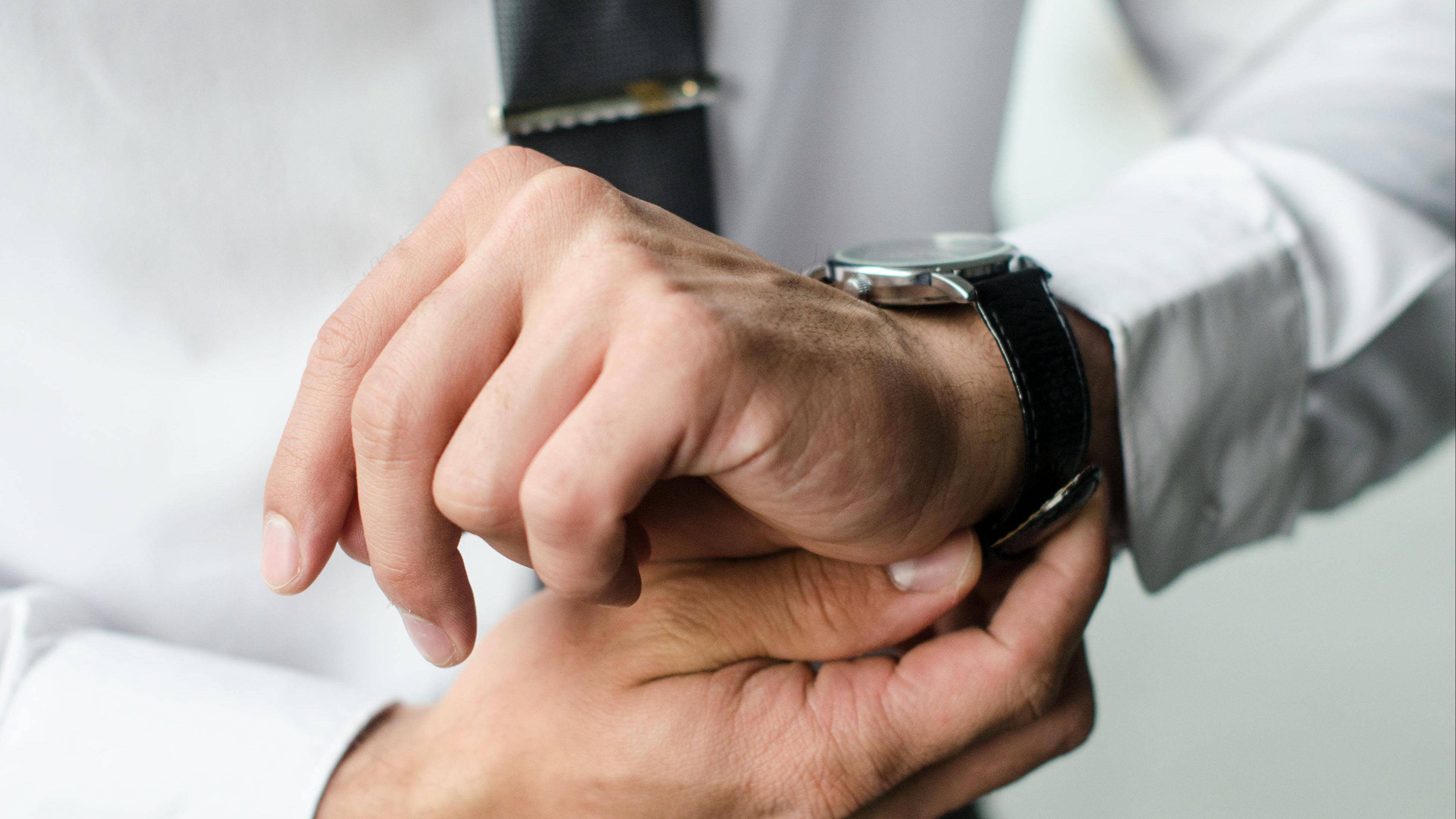 Al mirar el reloj puedes encontrarte con una hora invertida. FUENTE: Pexels