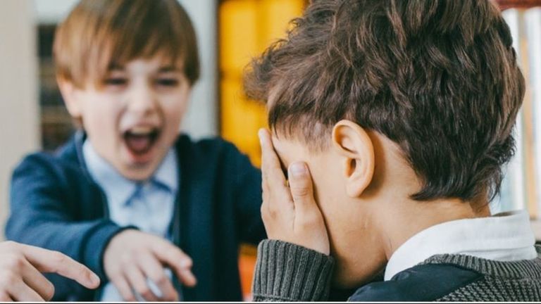Los discursos de odio y acoso crecen en los institutos
