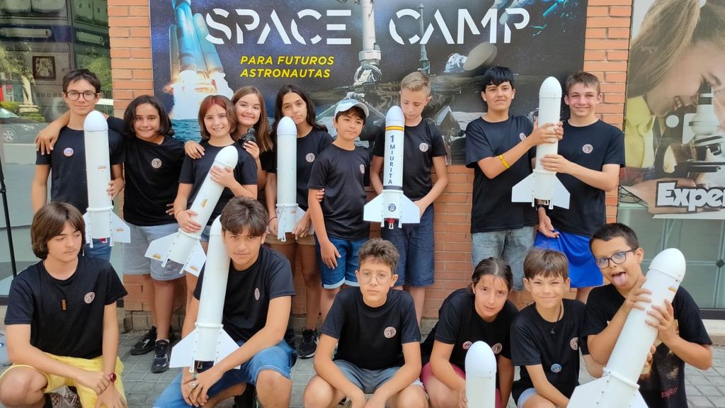 La Space Camp becará a los jóvenes interesados