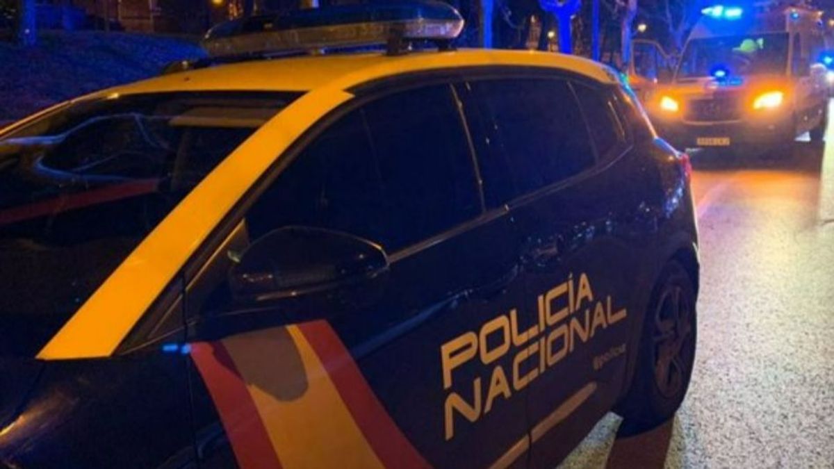 Detenido un hombre por la muerte violenta de una mujer en plena calle en Zaragoza