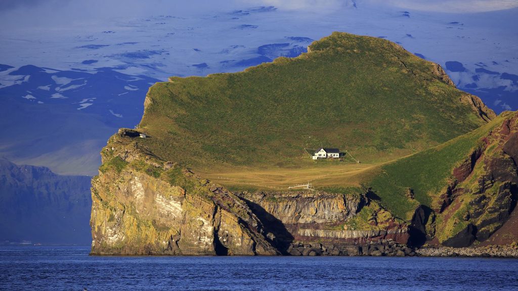 La casa se encuentra en Ellidaey, una isla al sur de Islandia