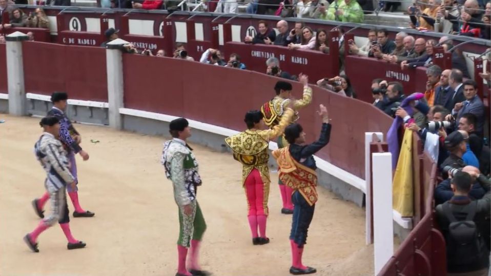 La RFEC espera que Urtasun "reconsidere" su postura sobre la tauromaquia