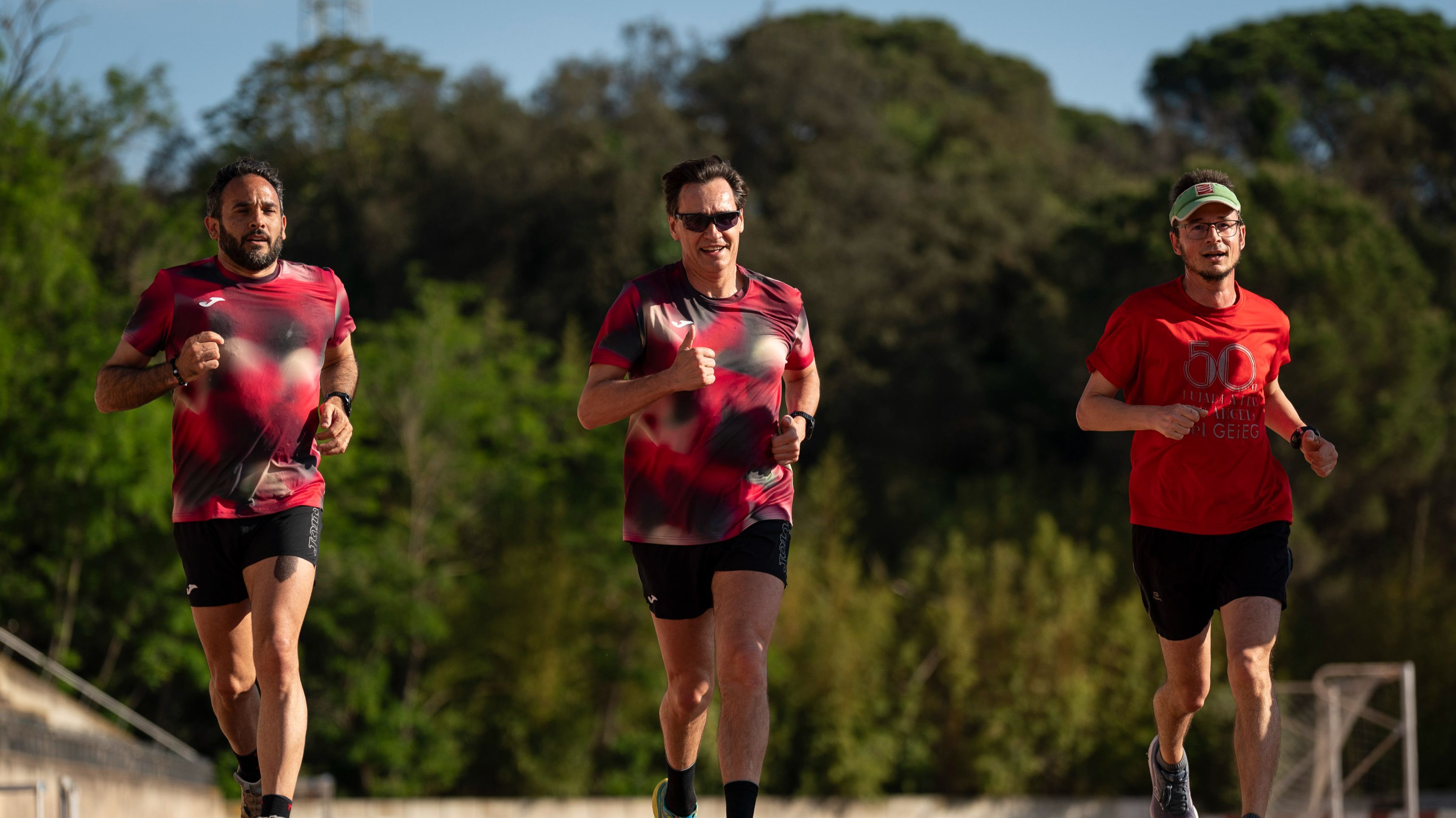 Salvador Illa celebra su 58 cumpleaños saliendo a correr por Girona con periodistas
