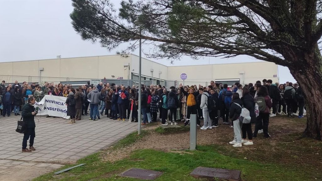 El equipo directivo del Instituto de O Milladoiro (A Coruña) ha sido cesado tras una auditoría
