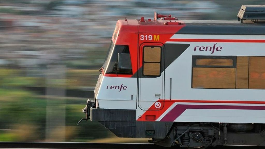 El mensaje de un maquinista de Cercanías Madrid a los pasajeros de su tren: "Este servicio se está degradando día a día"