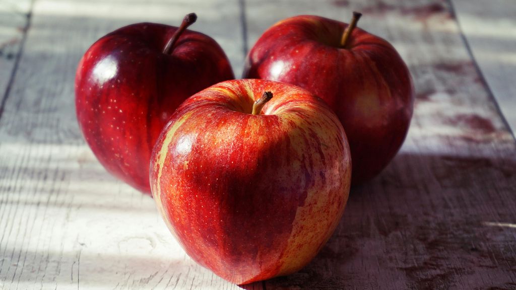 Puedes utilizar cualquier variedad de manzana. FUENTE: Pexels