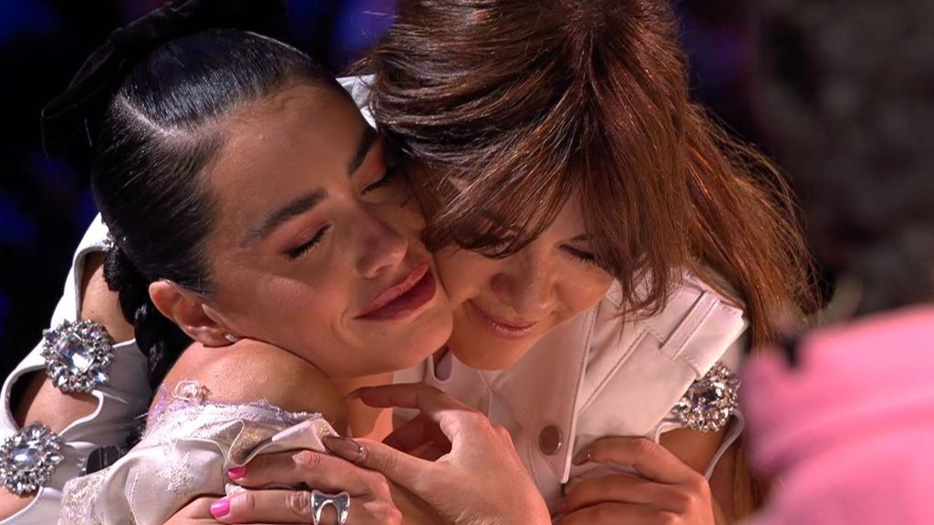 Tete Pineda vuelve a celebrar la vida tras haber superado un cáncer y el jurado rompe a llorar con su actuación