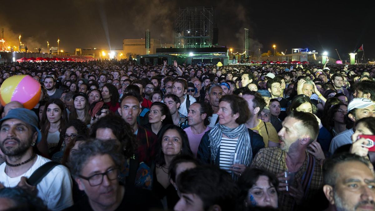 Ambiente durante el concierto del grupo New Order en el festival Primavera Sound