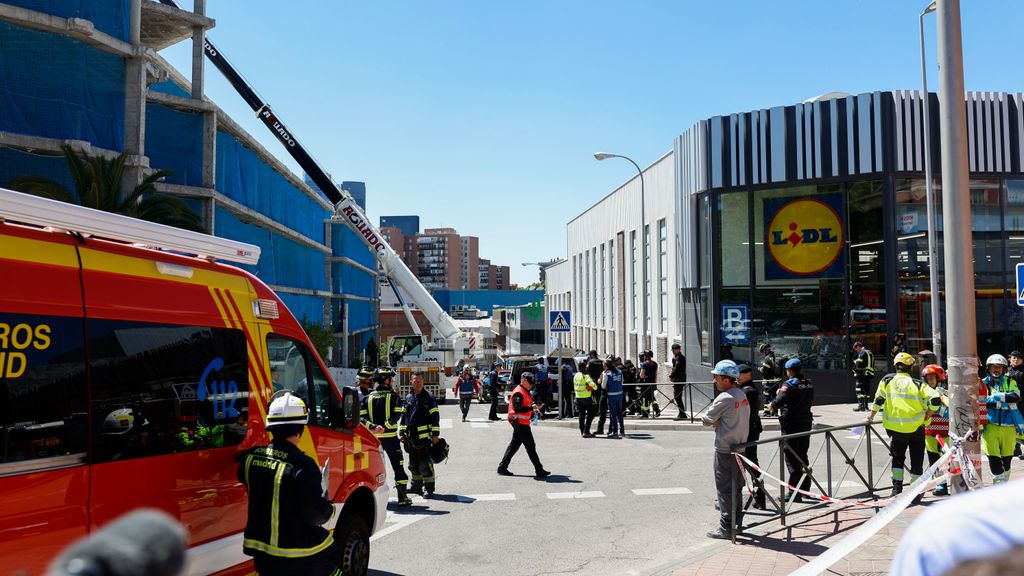 Se desploma el forjado de un edificio en rehabilitación en la calle Herrera Oria de Madrid